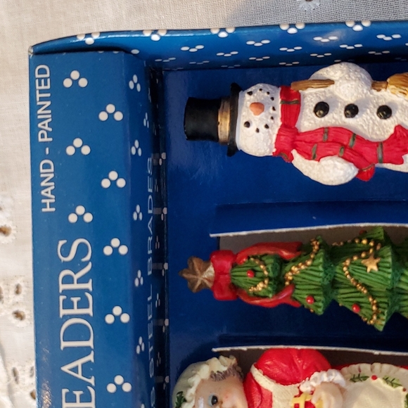 VTG NEW 4 Christmas Spreaders Set Stainless Steel Blades Santa Snowman Tree - Picture 6 of 17